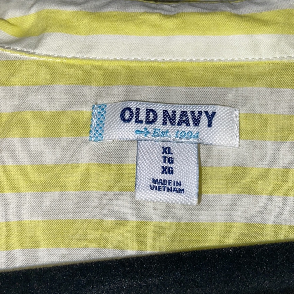 Yellow & White Button-Down - Picture 3 of 7